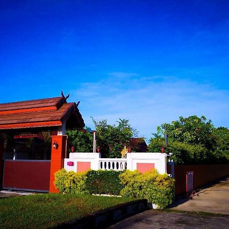 Khum Nakhon Hotel Nakhon Si Thammarat Exterior photo